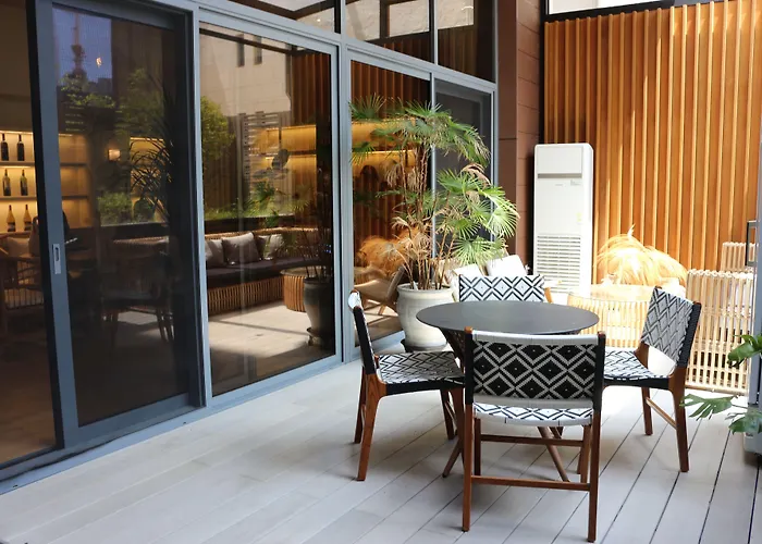 Hotel Hound Garden&terrace