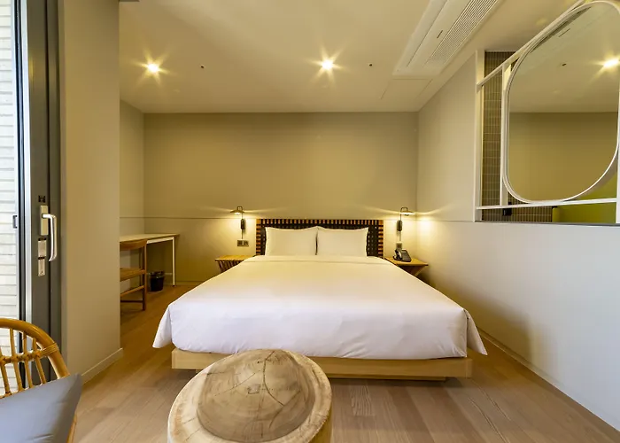 Hound Garden&terrace 3*