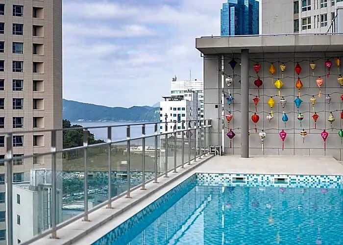 Hound Garden&terrace Hotel