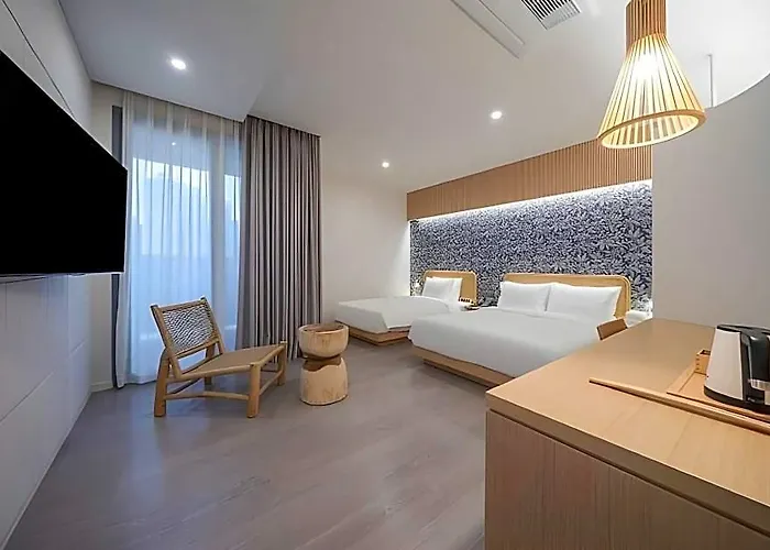 Hotel Hound Garden&terrace 3*